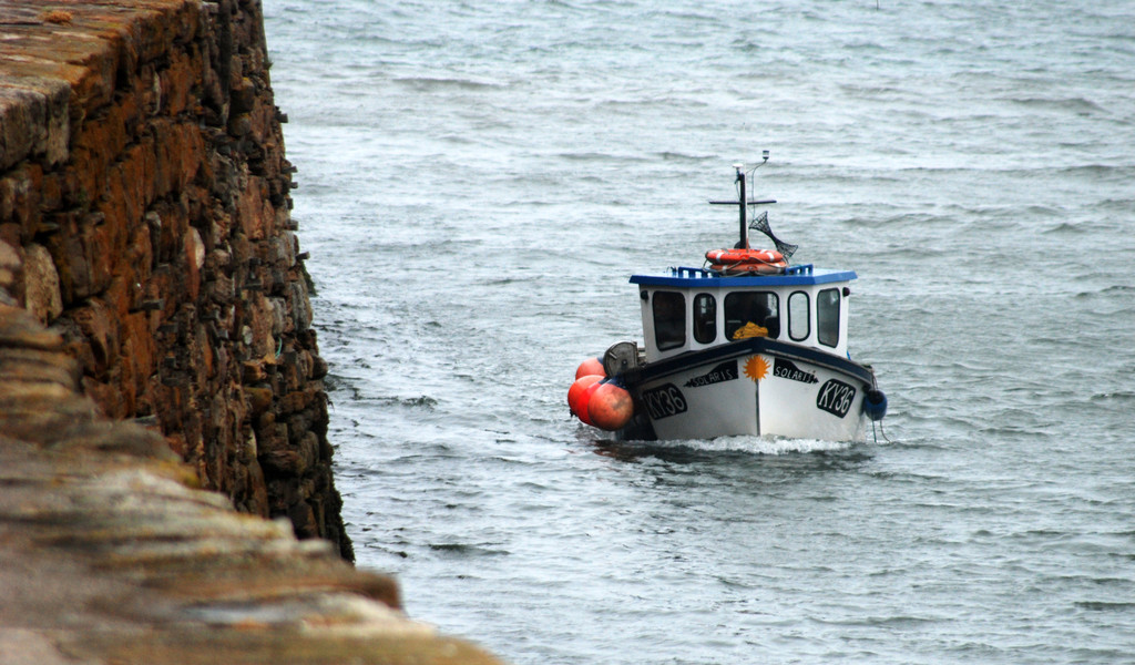 Landscapes - Scotland - small boat - barchetta